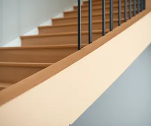 Jak wykończyć schody z boku
